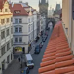 Castle View By Charles Bridge Apartment *