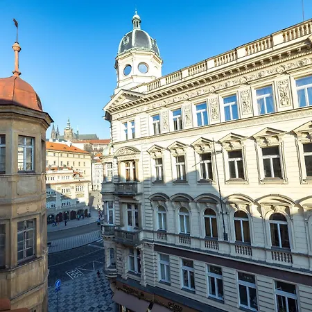 Castle View By Charles Bridge Apartment
