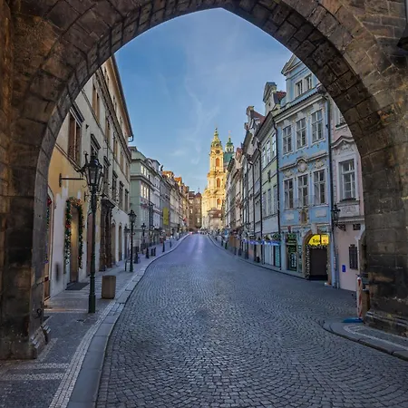 Castle View By Charles Bridge Апартаменты